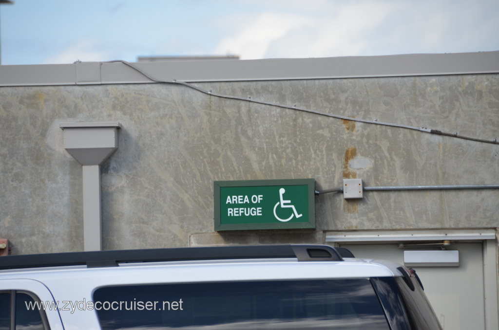 019: Parking, Erato Street cruise terminal, New Orleans,