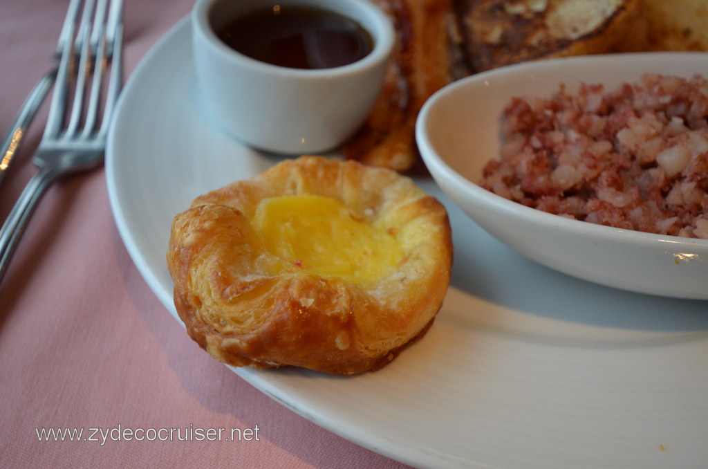 014: Carnival Conquest, Nov 14, 2011, Sea Day 1, MDR Breakfast, 