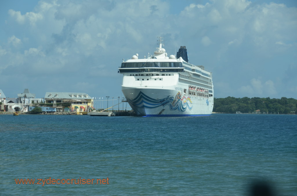 231: Carnival Conquest, Nov 17, 2011, Roatan, NCL at Coxen Hole