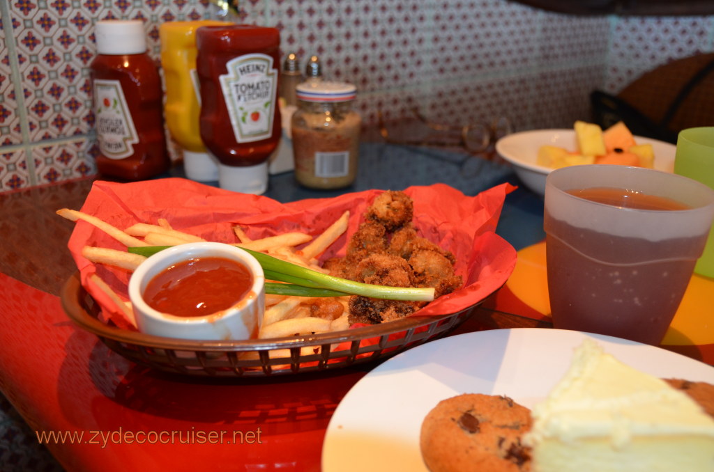 259: Carnival Conquest, Nov 17, 2011, Roatan, Sur Mer, Fish n' Chips, Fried Oysters