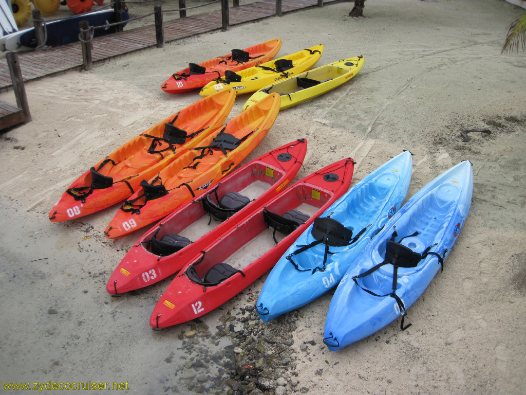 038: Carnival Conquest, Roatan, Some water toys,