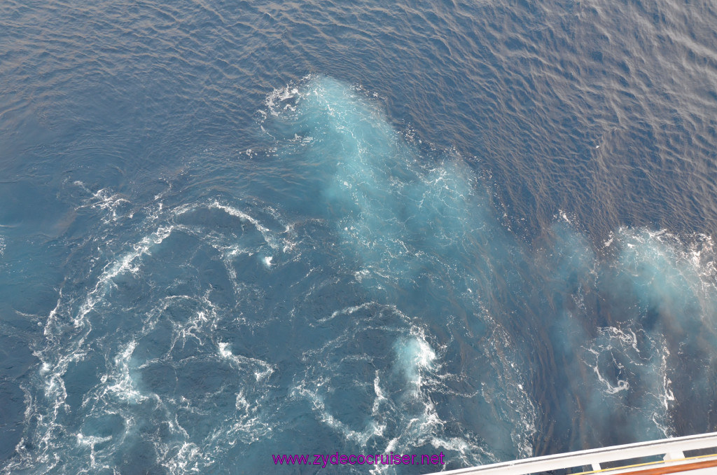 005: Carnival Conquest Cruise, Roatan, 