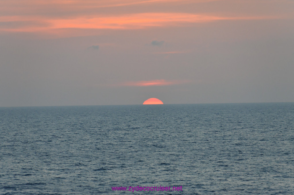 316: Carnival Conquest Cruise, Roatan, 