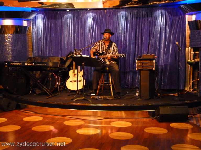 3335: Carnival Dream, Mediterranean Cruise, Civitavecchia, Ocean Plaza stage