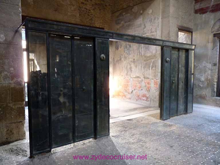 3590: Carnival Dream - Naples - Herculaneum