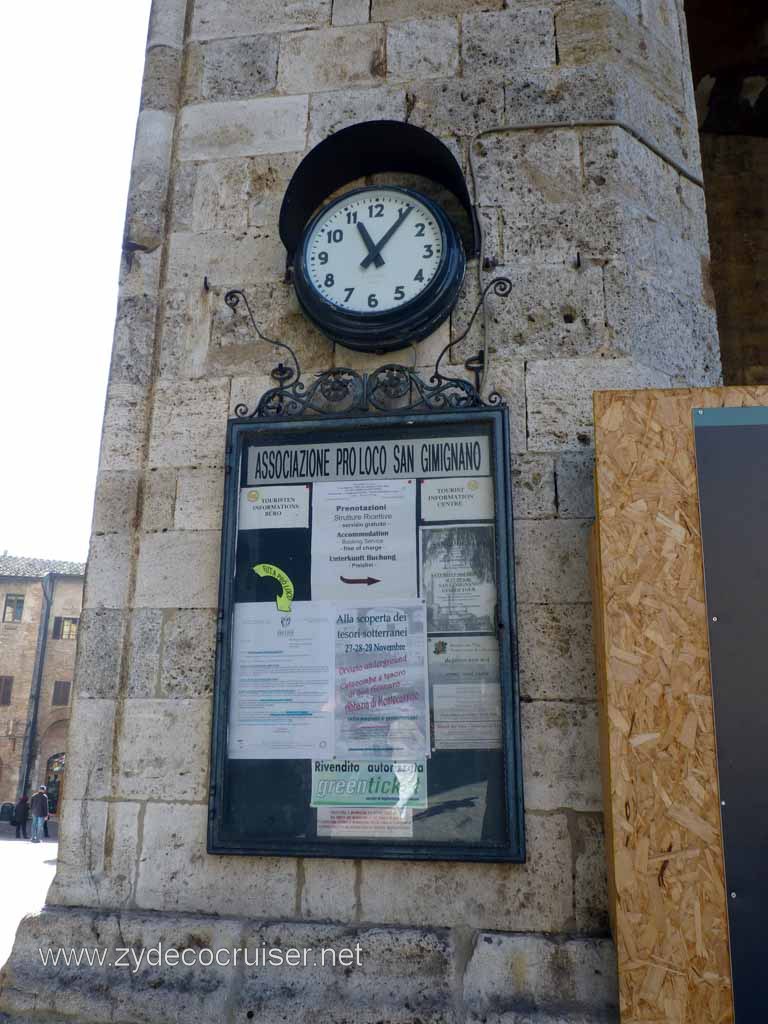 6483: Carnival Dream, Livorno - Beautiful Tuscany - San Gimignano