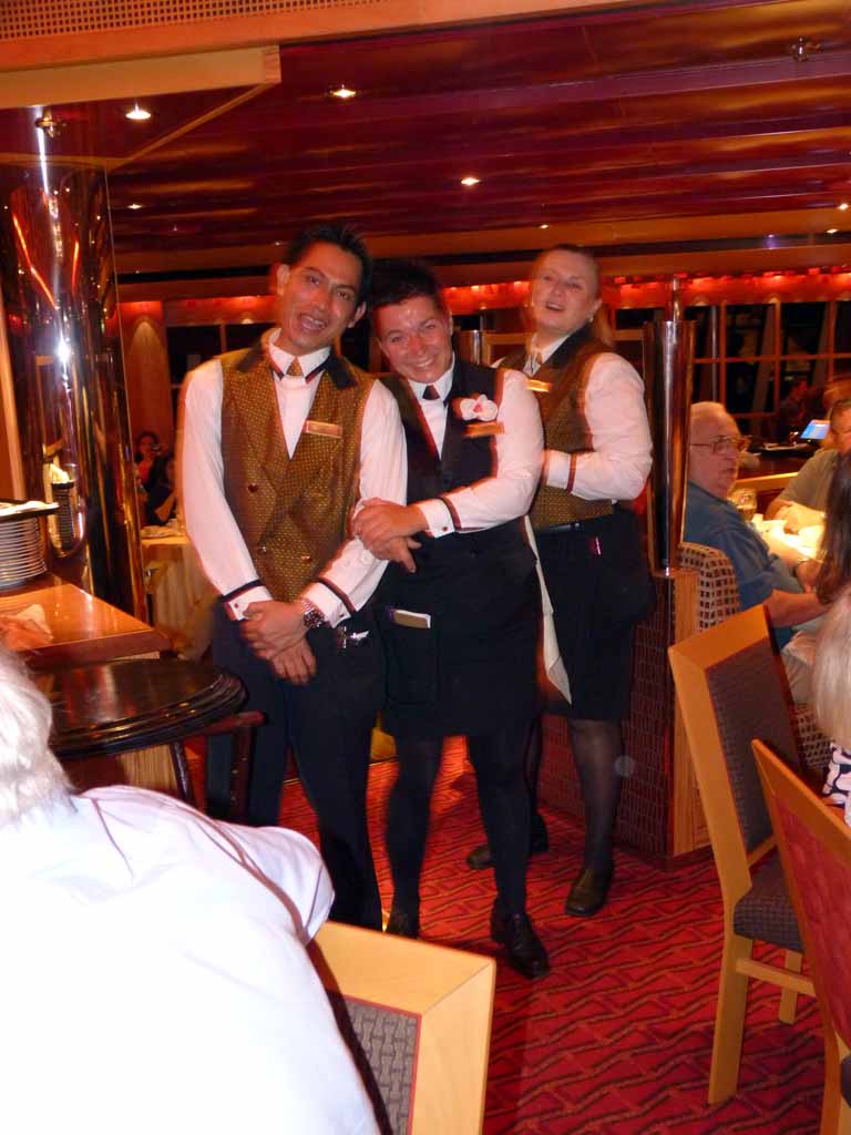 6762: Carnival Dream, Livorno - OMG, I ruined a picture of Martina