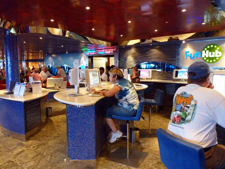 1916: Carnival Dream, Transatlantic Cruise, Fun Hub