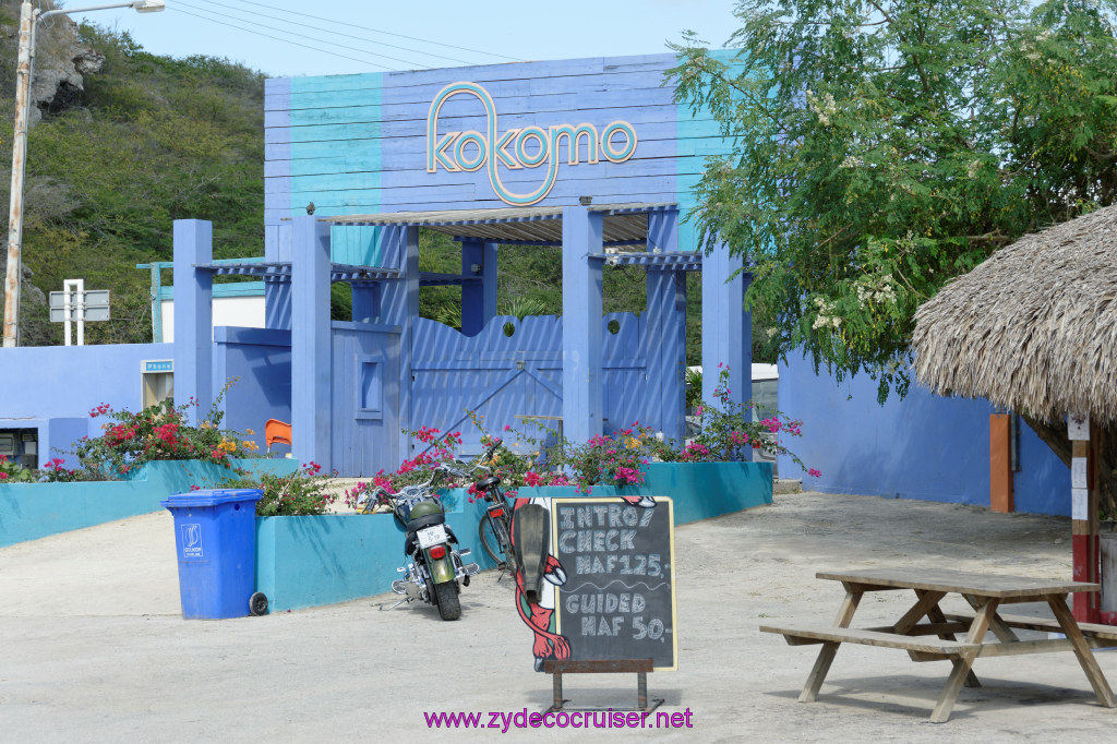 206: Carnival Freedom Reposition Cruise, Curacao, Private tour arranged with Petertrips