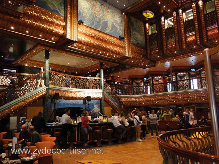 024: Carnival Spirit, Inside Passage, Lobby 