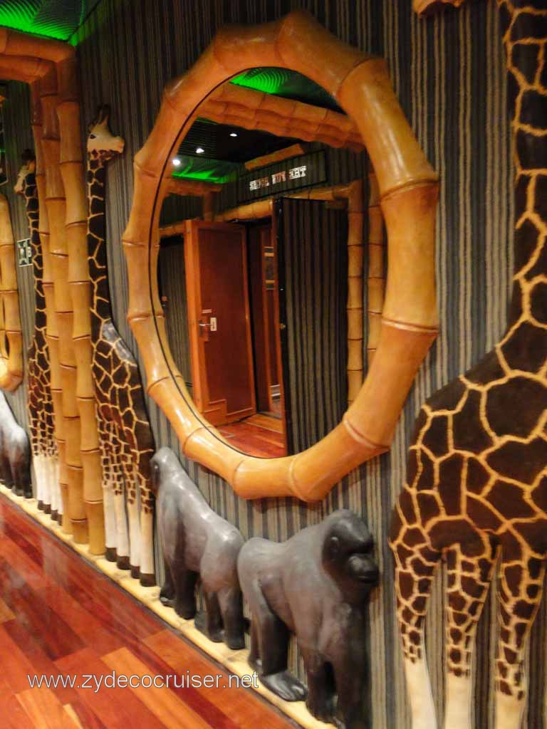 049: Carnival Spirit, Inside Passage, The Jungle Interior Promenade