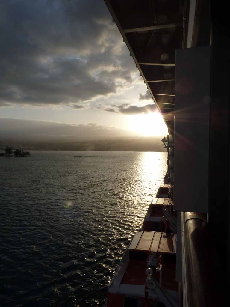 296: Carnival Spirit, Hilo, Hawaii -