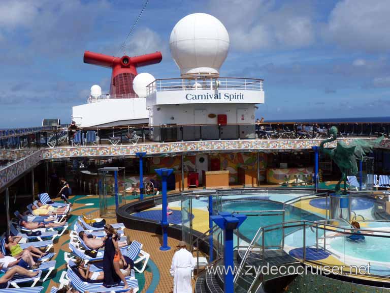 125: Carnival Spirit, Sea Day 3 - Sun Forward Pool and Spa