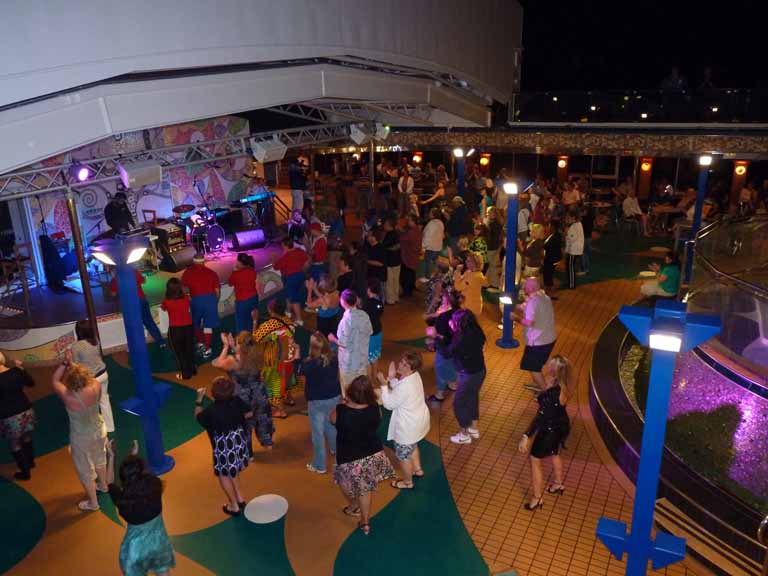 053: Carnival Spirit, Hawaii Cruise, Sea Day 5 - Dance Party Under the Stars
