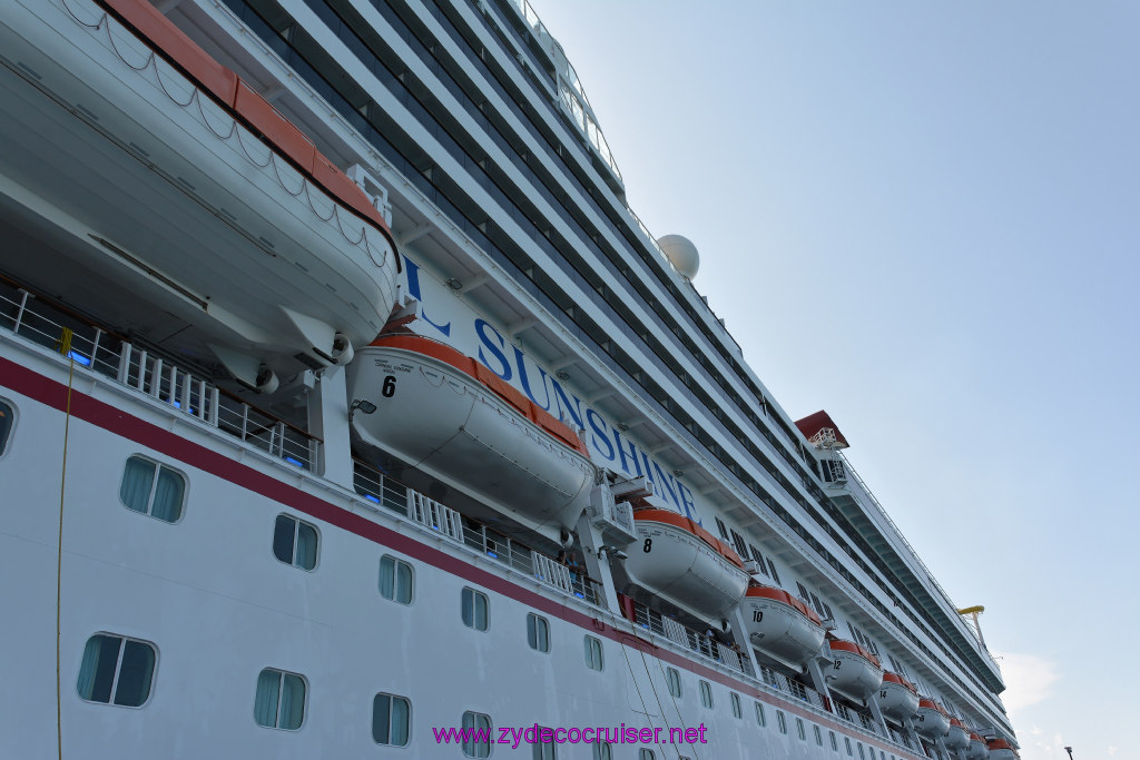 175: Carnival Sunshine Cruise, Grand Turk, 