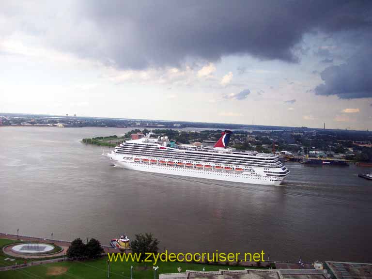 057: Carnival Triumph, New Orleans Sail Away, September 11, 2010, a different perspective of the first bend..