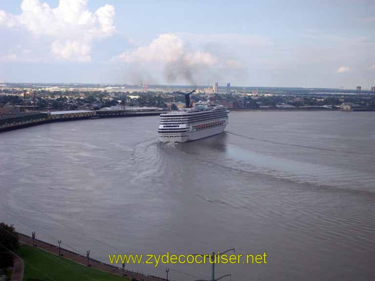 063: Carnival Triumph, New Orleans Sail Away, September 11, 2010, Algiers Point Bend
