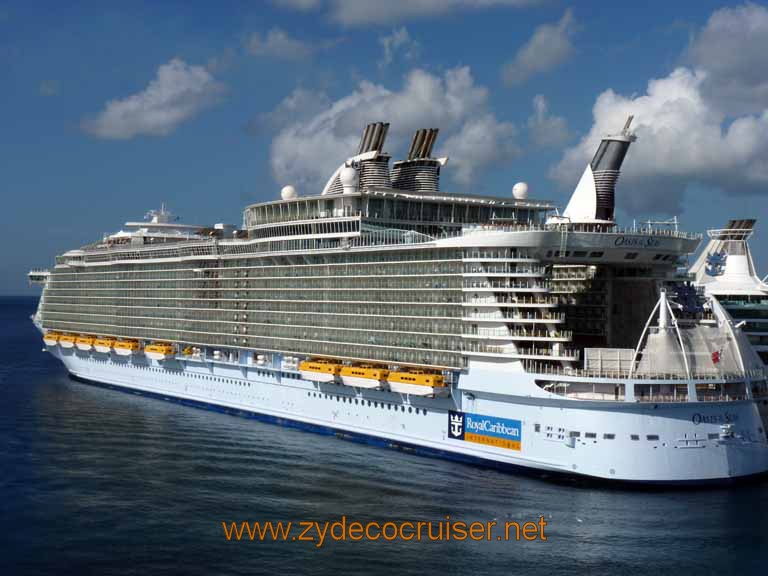 127: Carnival Triumph, Cozumel, Too freaking big