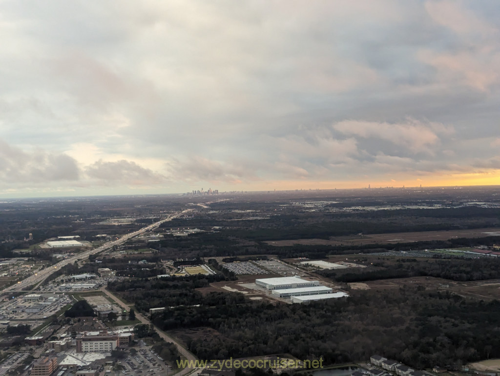 002: Approaching Houston Airport