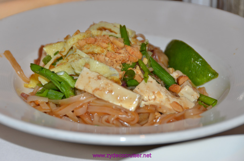 027: Golden Princess Coastal Cruise, MDR Dinner, Pad Thai, 