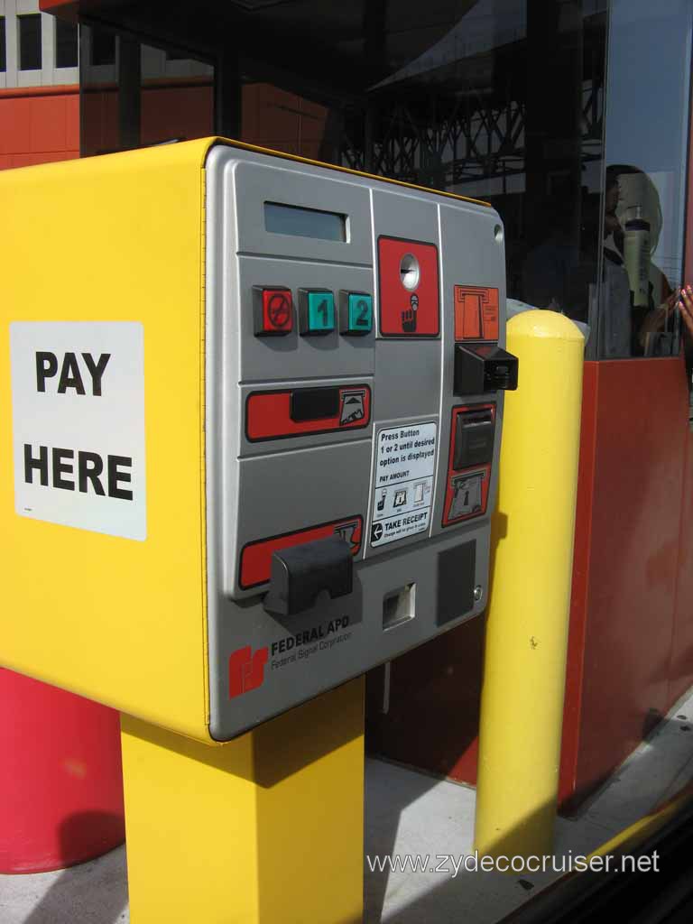 New Orleans - Cruise Parking - Auto-pay with credit card (cash works in one of the lines, also)