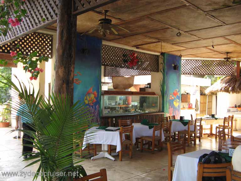 089: Carnival Fantasy, Progreso, MX, Le Saint Bonnet