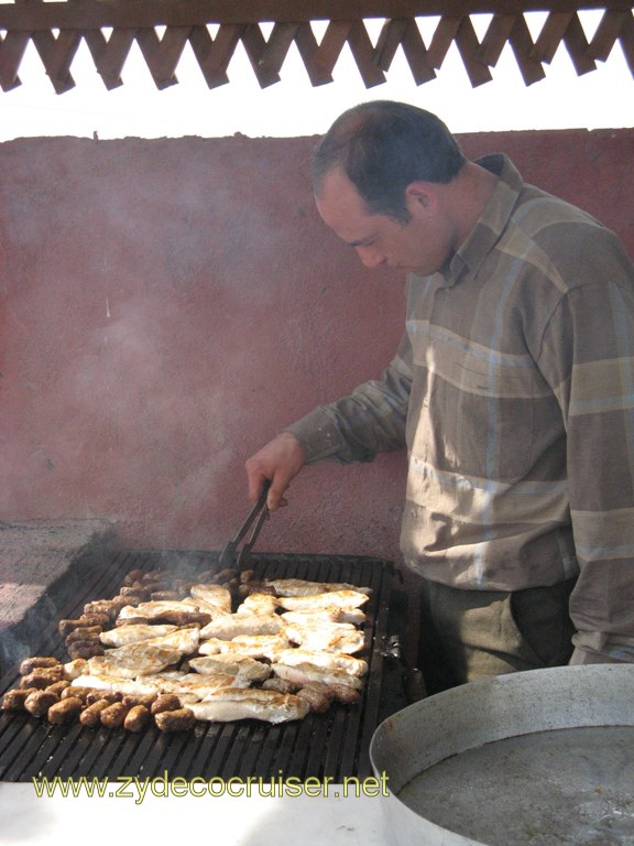 118: Carnival Freedom, Izmir, Turkish Rugs and Lunch, grilling chicken and sausage