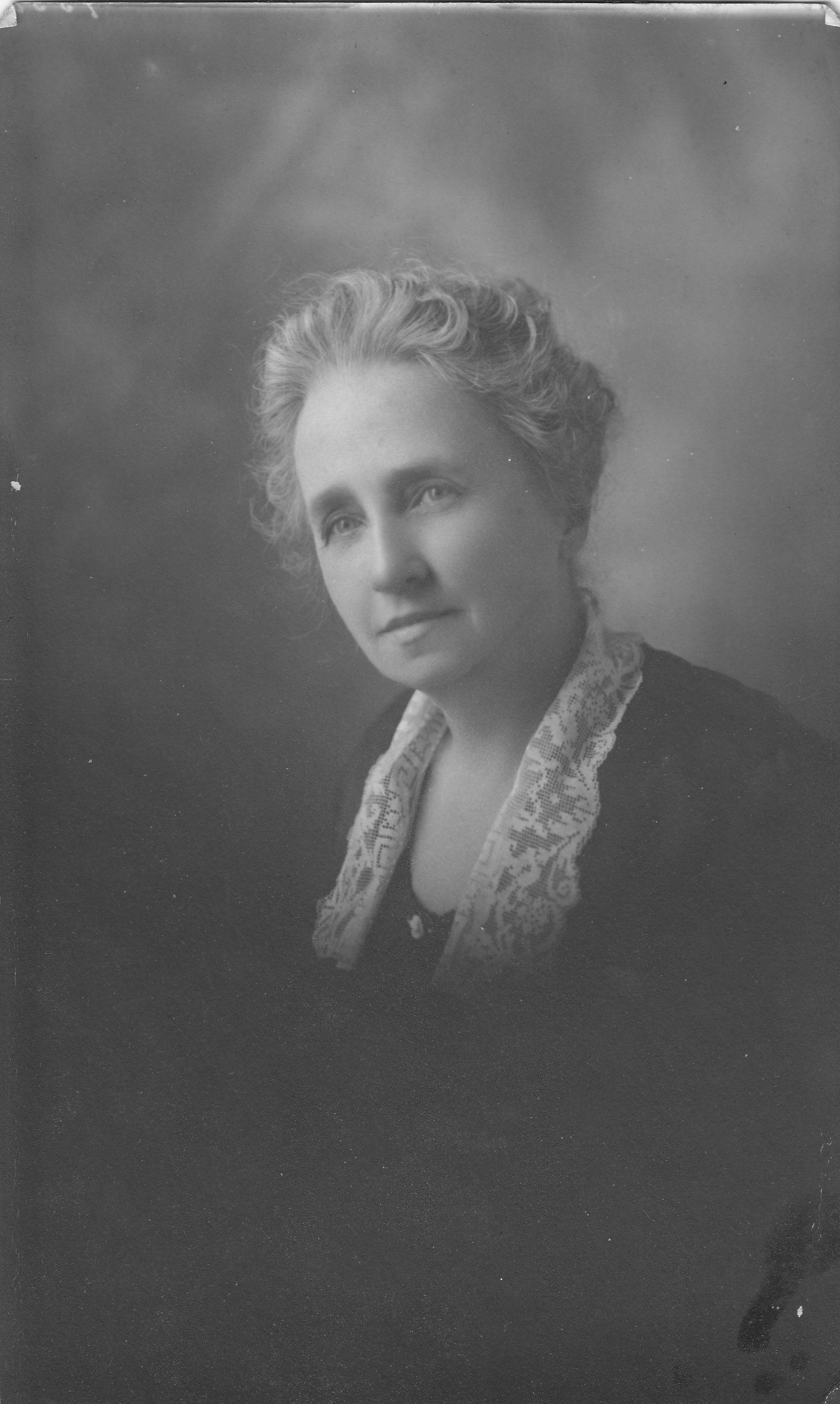 089: Lela White Moreland Meadors (my great-grandmother?)