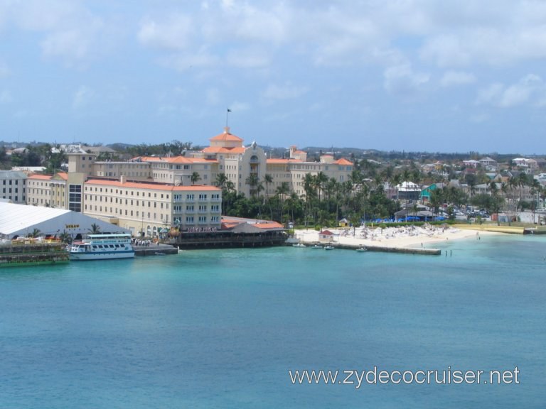 Straw Market, Senior Frogs, British Colonial Hilton, Nassau, Bahamas
