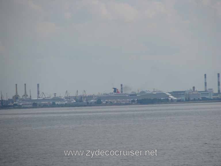 513: Carnival Splendor, St Petersburg, Alla Tour, 