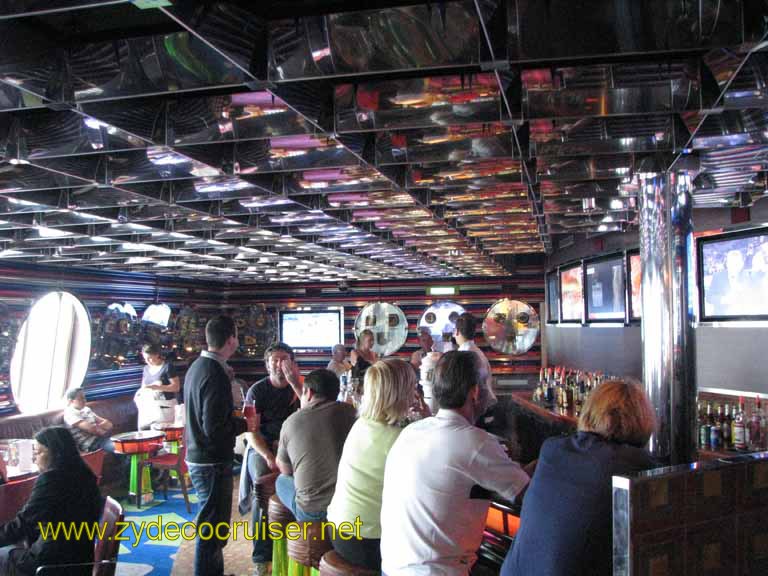 004: Carnival Splendor, 3 Day, Sea Day, Our House Sports Bar