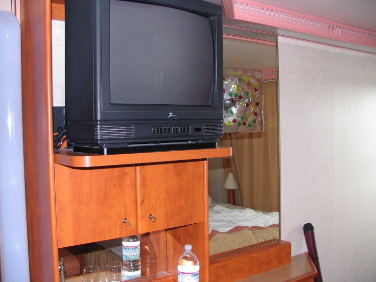 002: Carnival Valor Stateroom 8400