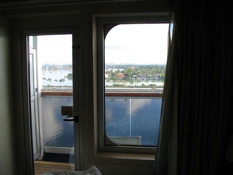 008: Carnival Valor Stateroom 8400